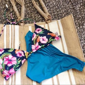EUC Juicy Couture Swim Top